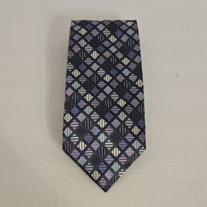 Bergamo New York Checkered Tie in Purple and Black